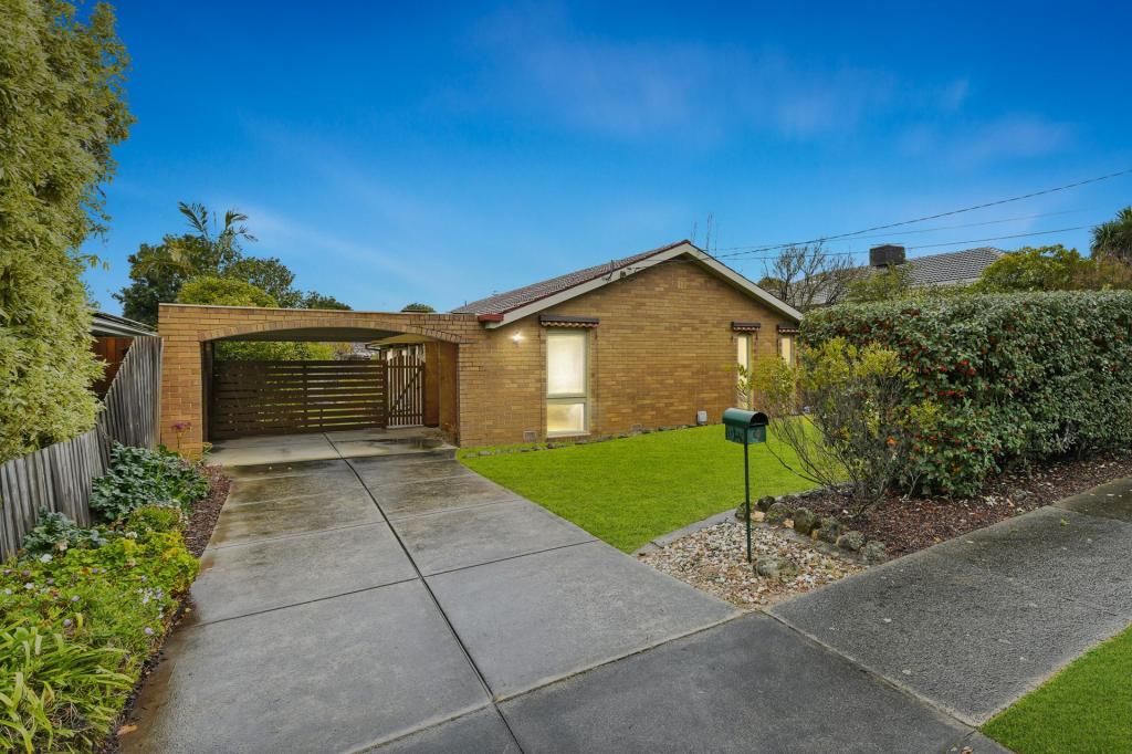 19 Meadowbrook Dr, Wheelers Hill, VIC 3150