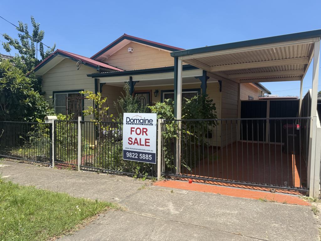 32 FARNELL ST, MERRYLANDS, NSW 2160