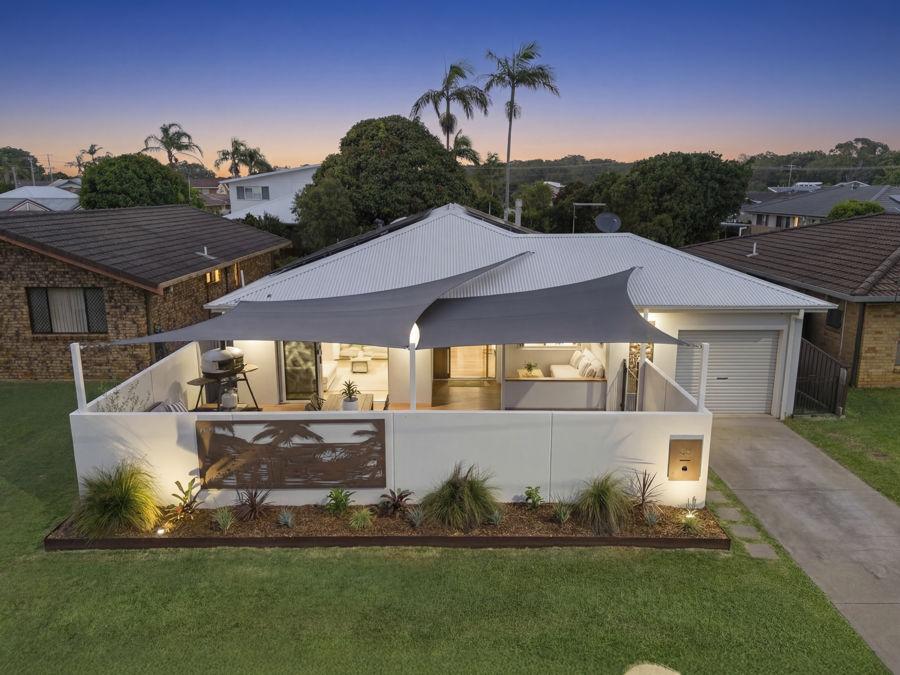 55 Circular Ave, Sawtell, NSW 2452