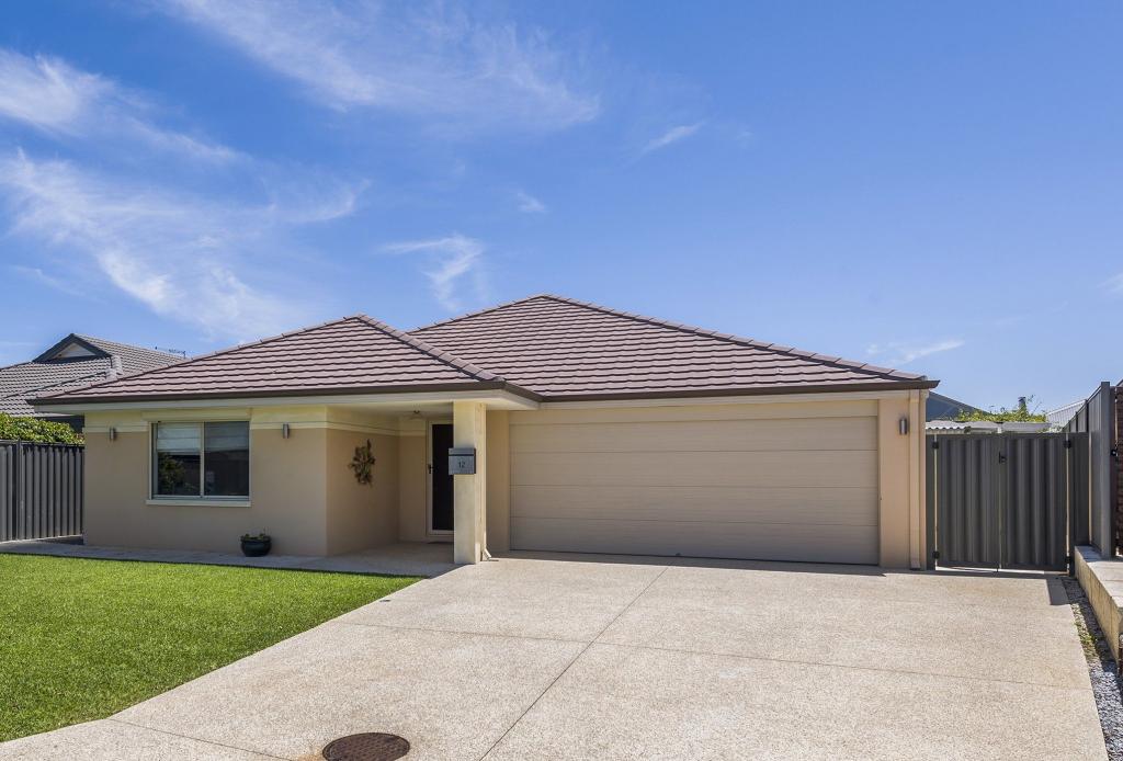 12 Doochary St, Bullsbrook, WA 6084