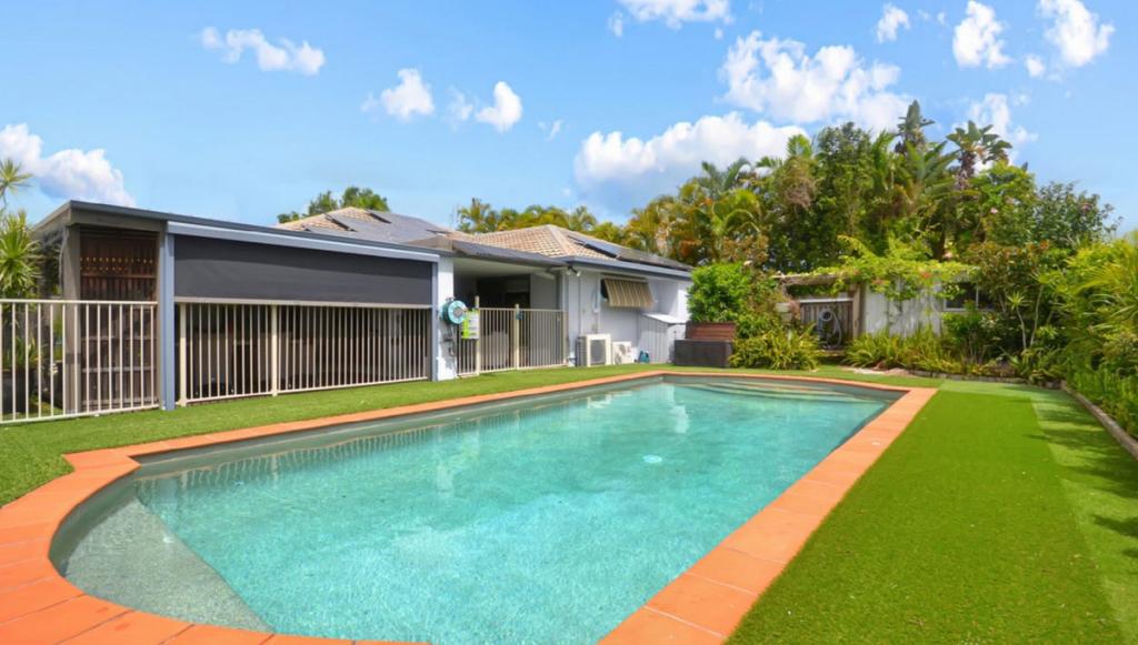 34 Glenwater Cres, Helensvale, QLD 4212