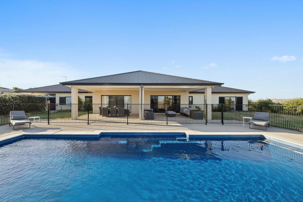 225 Dog Trap Rd, Marchmont, NSW 2582