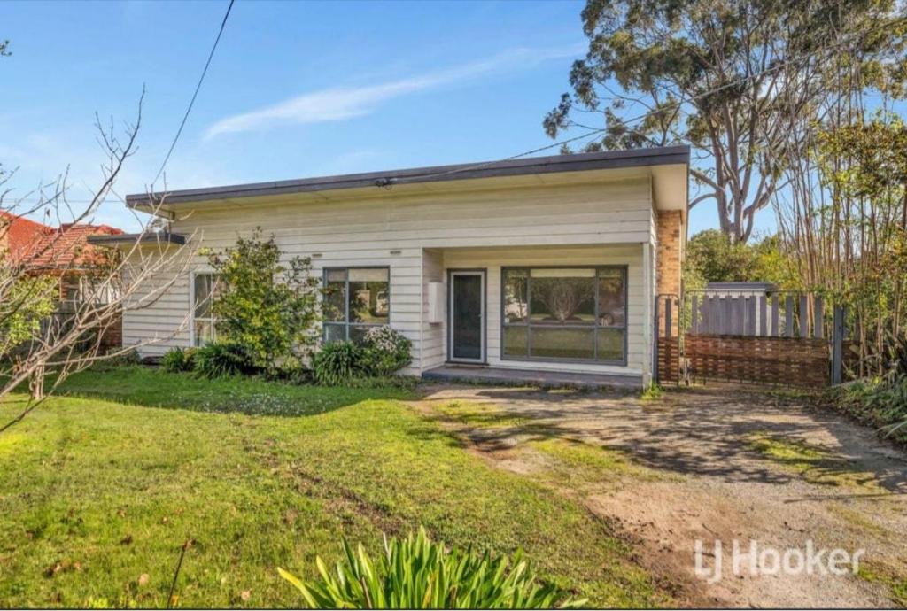 8 Normleith Gr, Boronia, VIC 3155