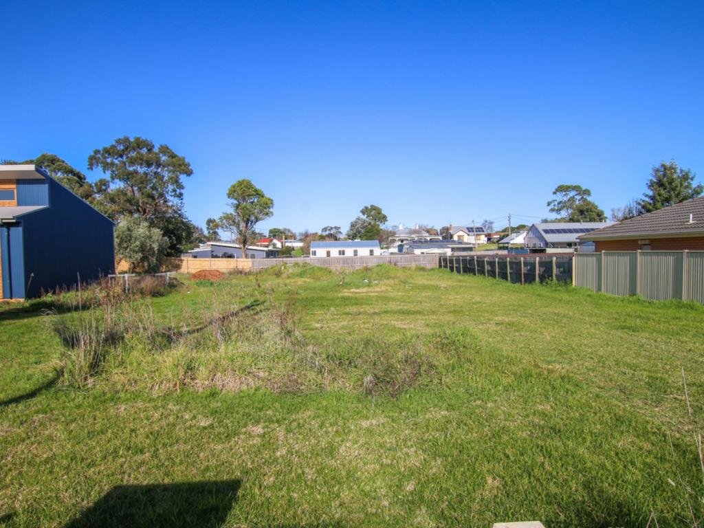 67 Hopetoun St, Mortlake, VIC 3272