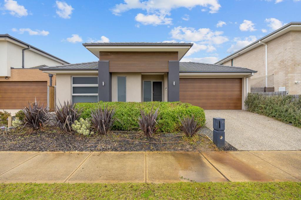 71 Oconnor Ave, Clyde North, VIC 3978