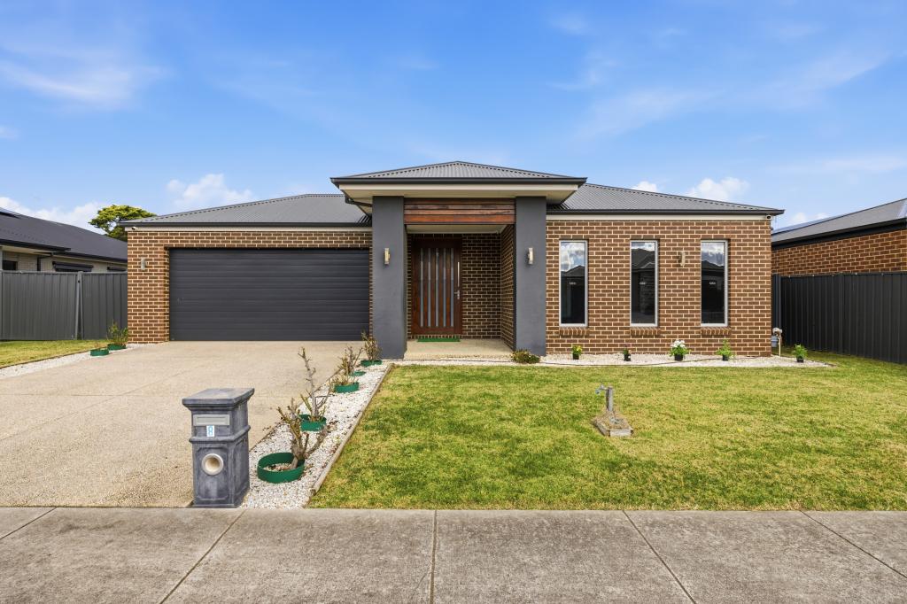 8 Page Ct, Sale, VIC 3850