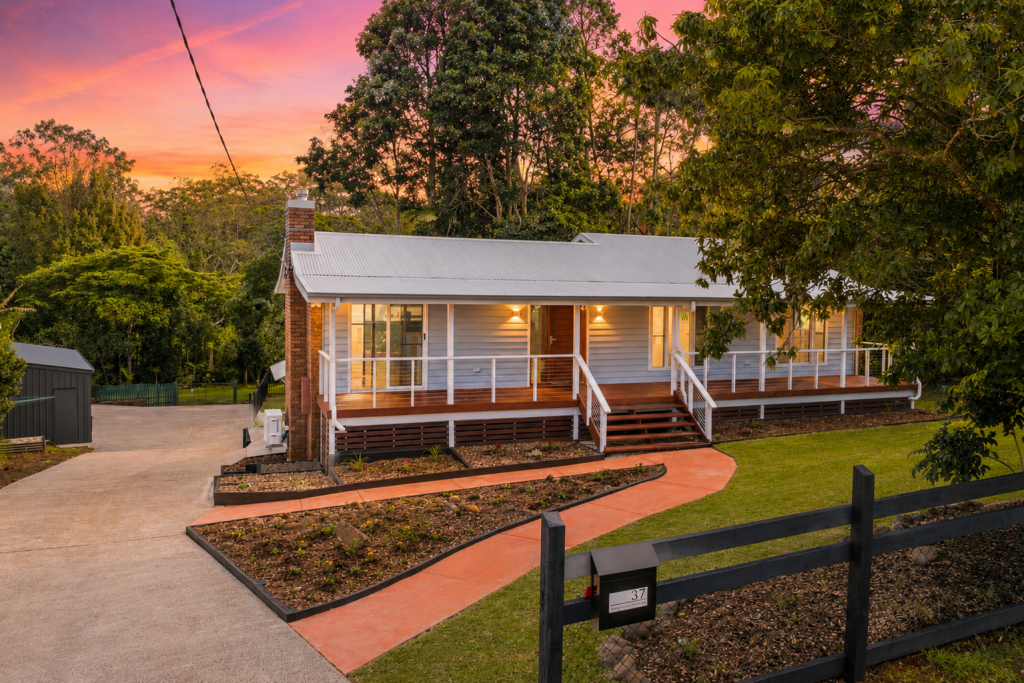37 Mary Cairncross Ave, Maleny, QLD 4552