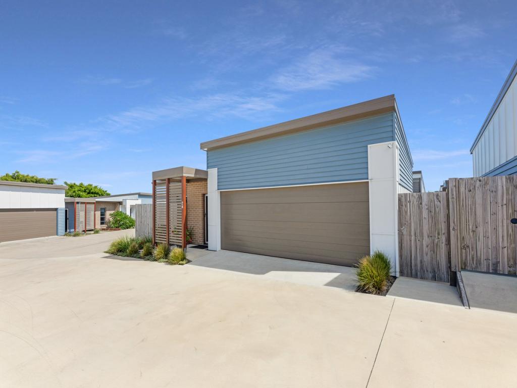 24/1 Links Ct, Urraween, QLD 4655