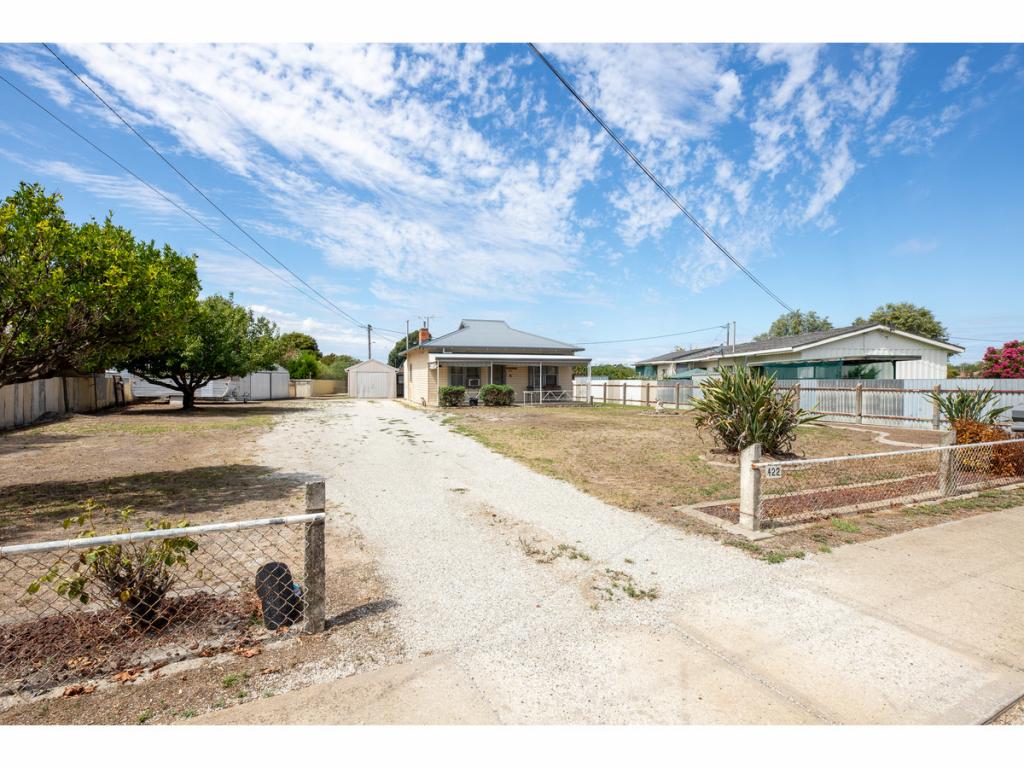 422 Parnall St, Lavington, NSW 2641