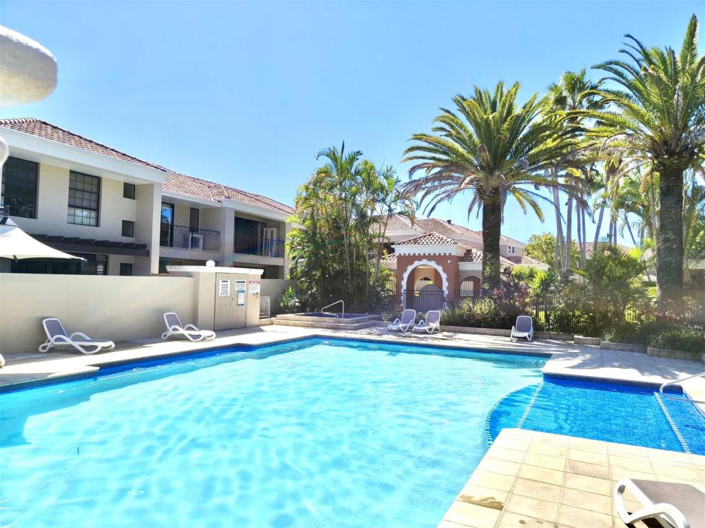 23/7 Elliott St, Surfers Paradise, QLD 4217