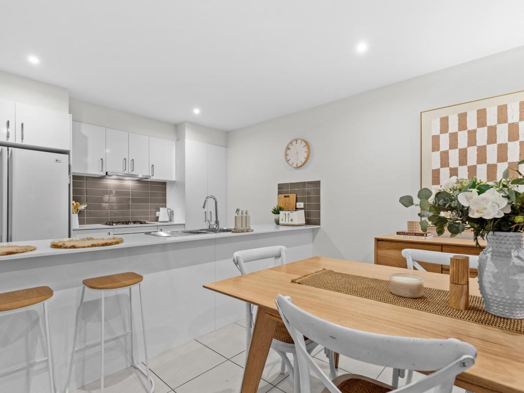 31 Woodright Cct, Cranbourne, VIC 3977