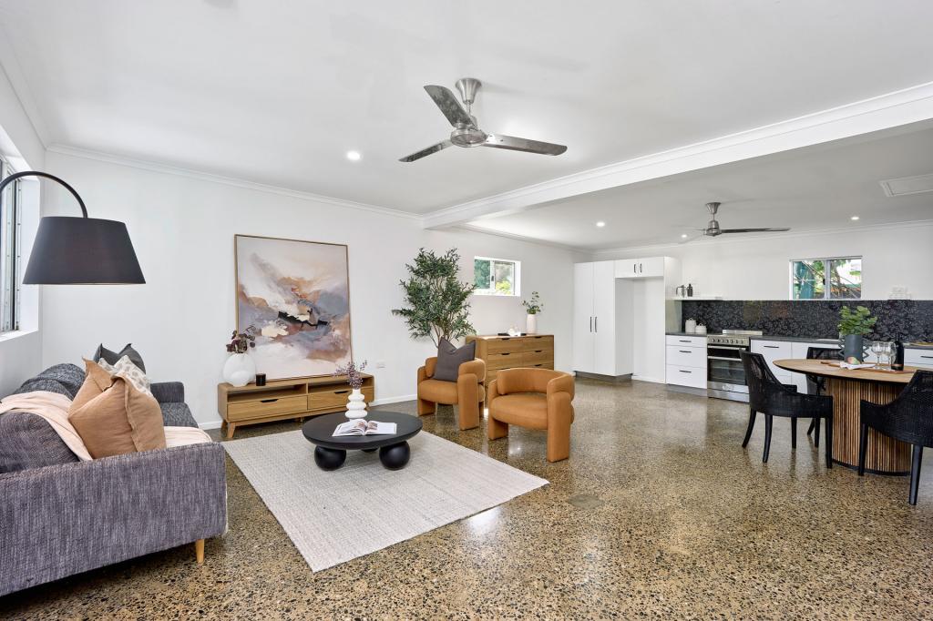 8 ULAMBI CL, WHITE ROCK, QLD 4868