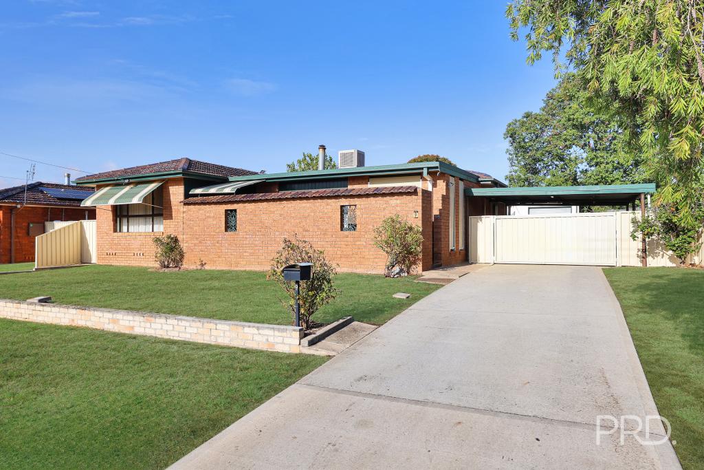 9 Harrier Pde, Calala, NSW 2340