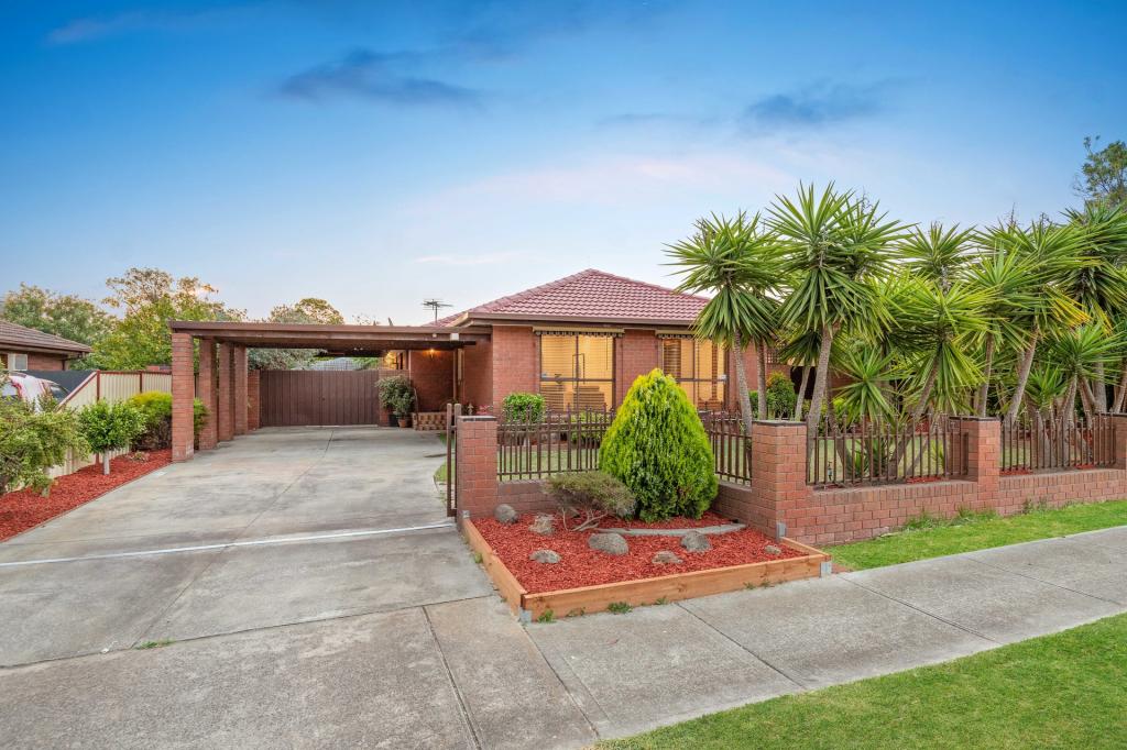 15 Goodwood Dr, Keilor Downs, VIC 3038