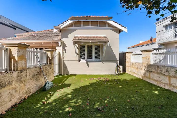 2 Campsie St, North Perth, WA 6006