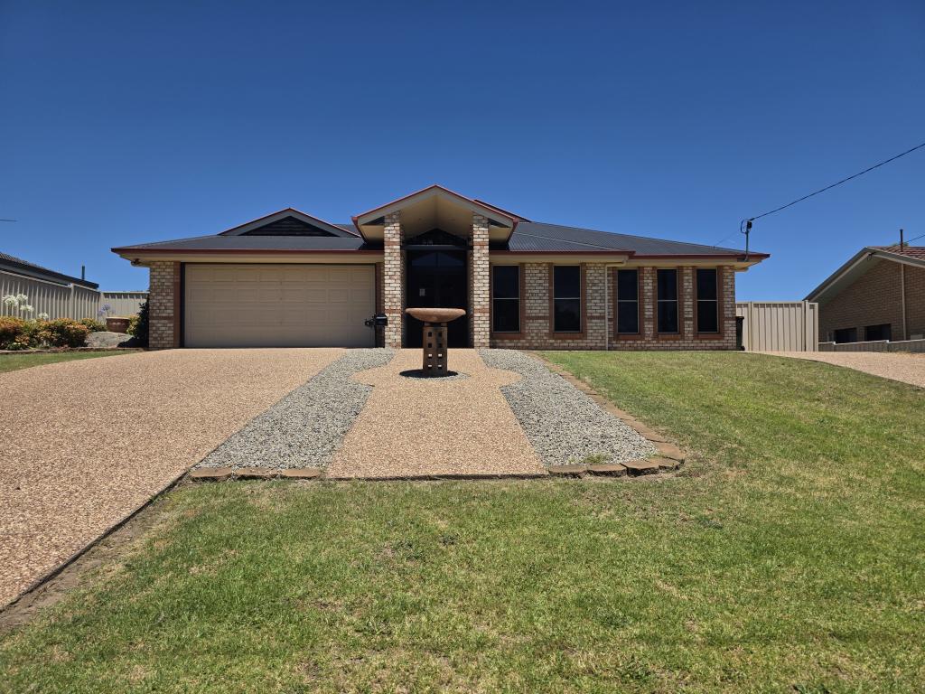 12 Smith St, Stanthorpe, QLD 4380