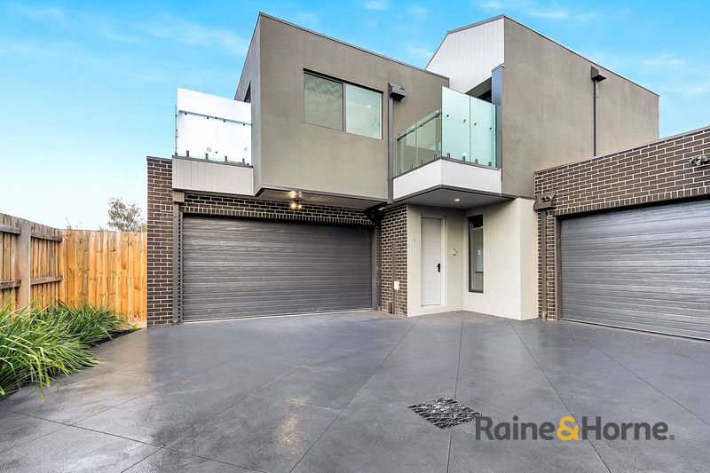 3/113 Boldrewood Pde, Reservoir, VIC 3073